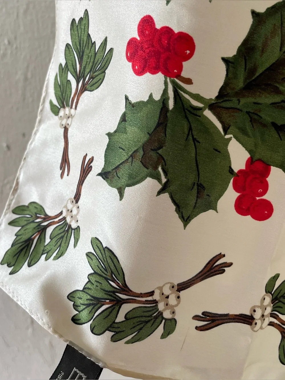 Vintage 90s ECHO Christmas Holiday Holly Berry Mistletoe Silk Scarf NWT